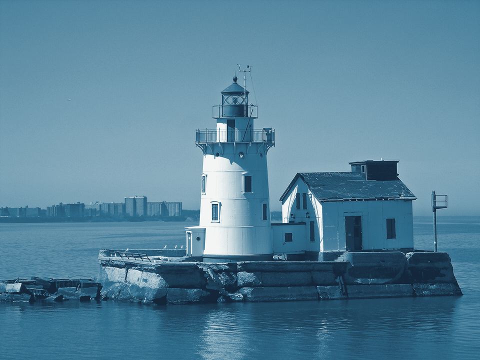 Cleveland Harbor West Pierhead Lighthouse